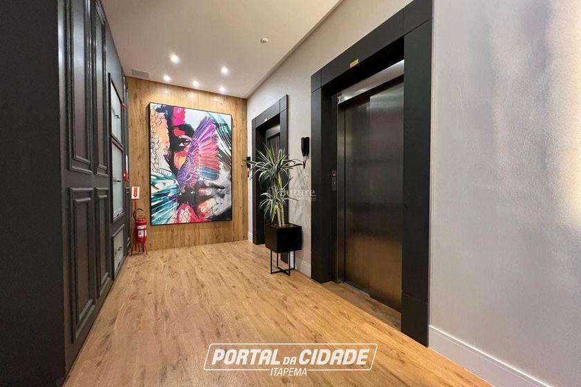 Apartamento &agrave; venda - 119m&sup2; - Meia Praia