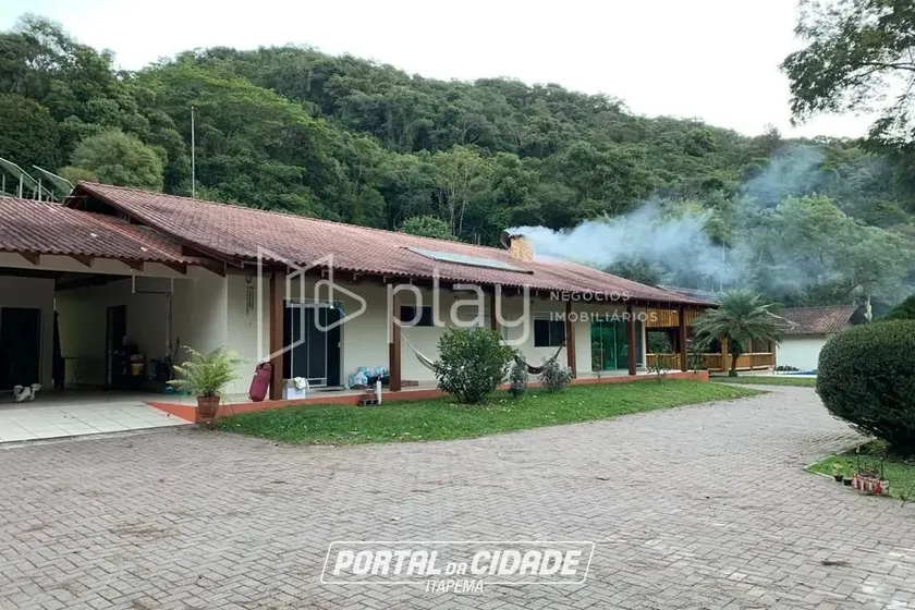 Ch&aacute;cara &agrave; venda - 1159m&sup2; - Gaspar Alto