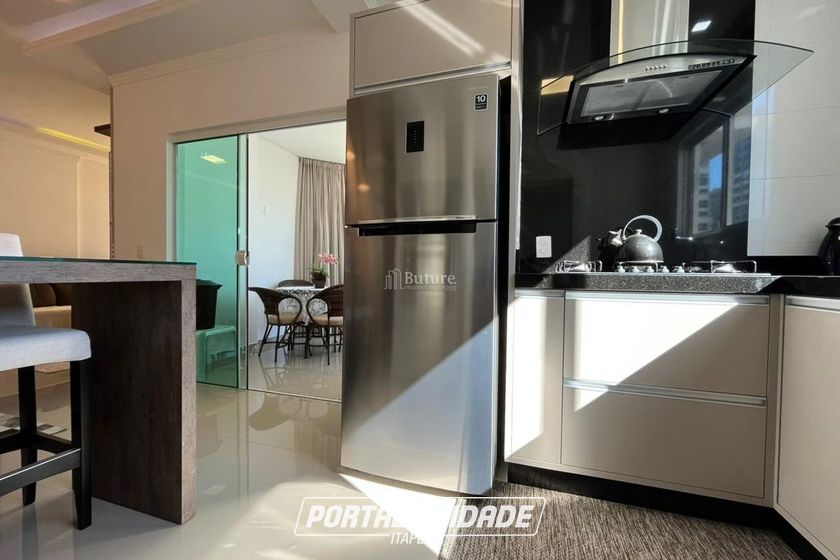 Apartamento &agrave; venda - 159m&sup2; - Meia Praia