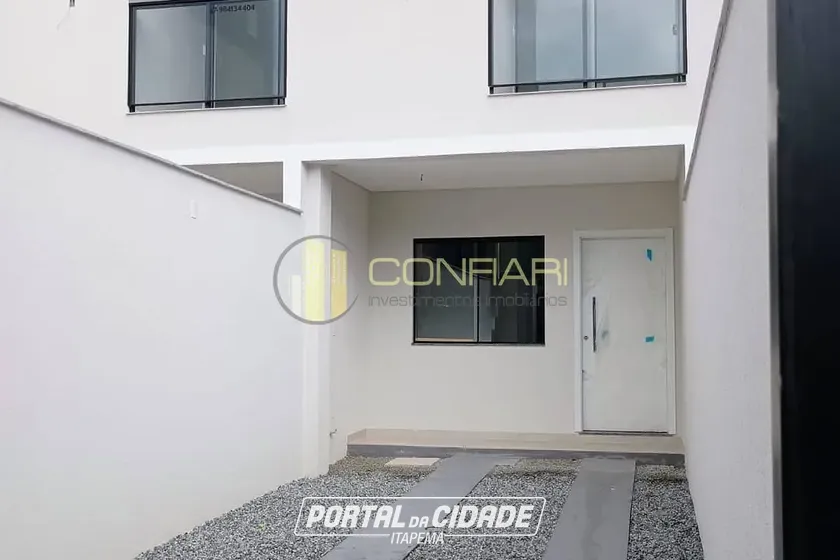 Sobrado &agrave; venda - 67m&sup2; - Morretes