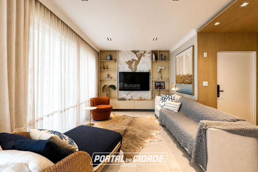 Apartamento &agrave; venda - 145m&sup2; - Meia Praia
