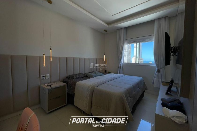 Apartamento &agrave; venda - 228m&sup2; - Meia Praia