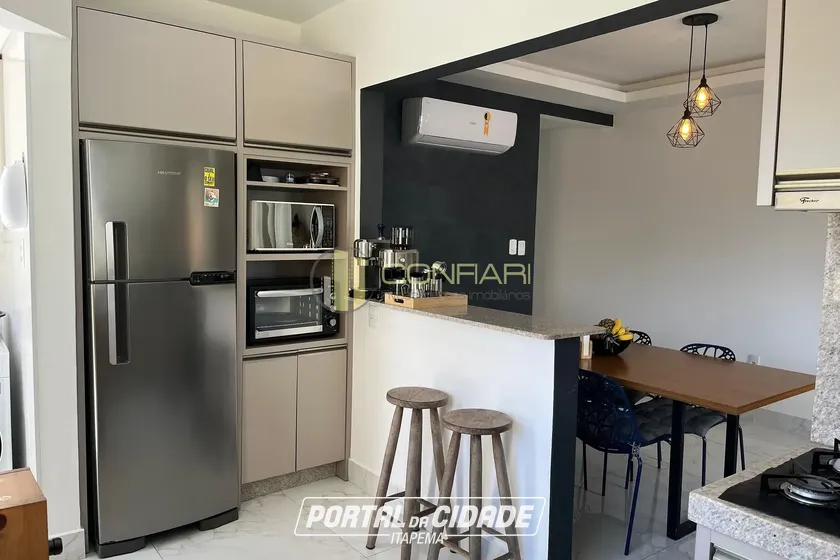 Apartamento &agrave; venda - 120m&sup2; - Meia praia