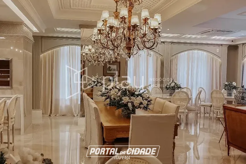 Apartamento &agrave; venda - 160m&sup2; - Meia Praia