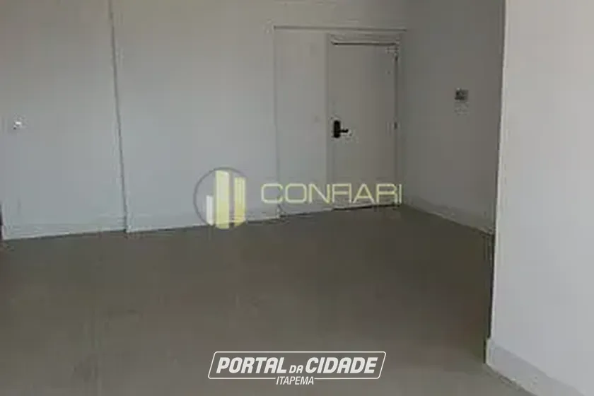 Apartamento &agrave; venda - 128m&sup2; - Meia Praia