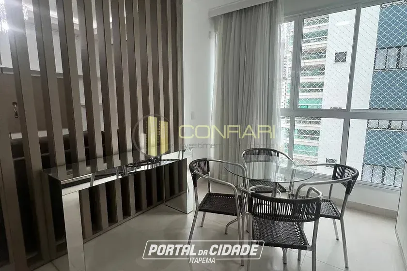 Apartamento para alugar - 110m&sup2; - Meia Praia