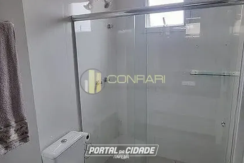 Apartamento &agrave; venda - 120m&sup2; - Meia Praia