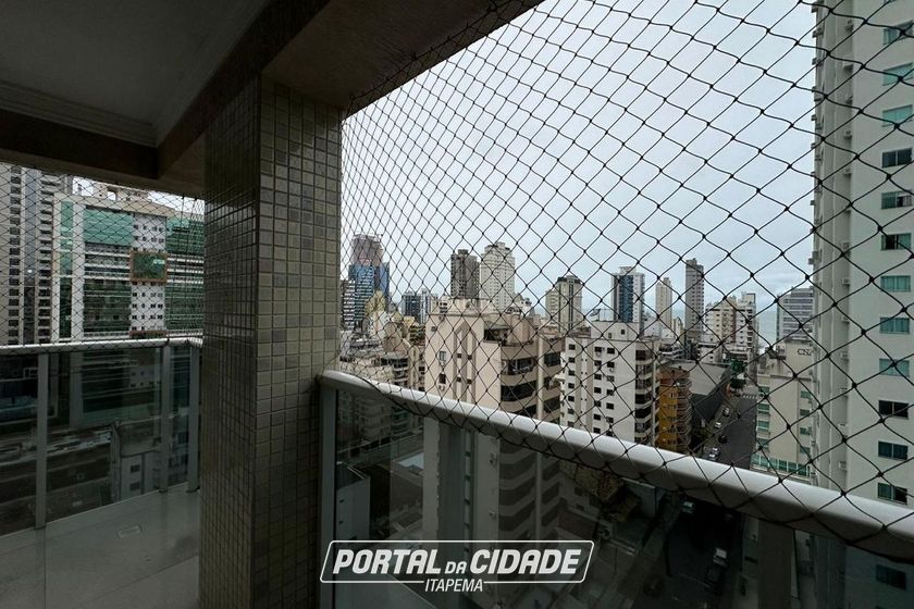 Apartamento &agrave; venda - 169m&sup2; - Meia Praia