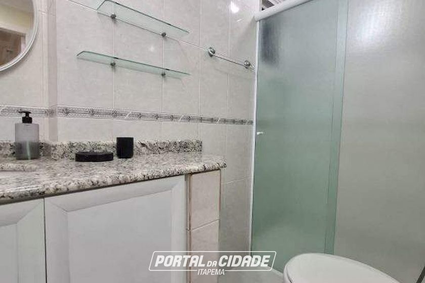 Apartamento para alugar - 64m&sup2; - Meia Praia