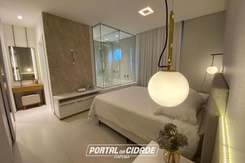 Apartamento &agrave; venda - 141m&sup2; - Meia Praia
