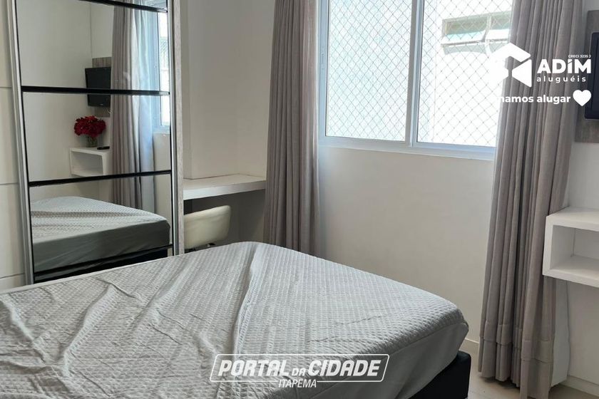 Apartamento para alugar - 110m&sup2; - Meia Praia