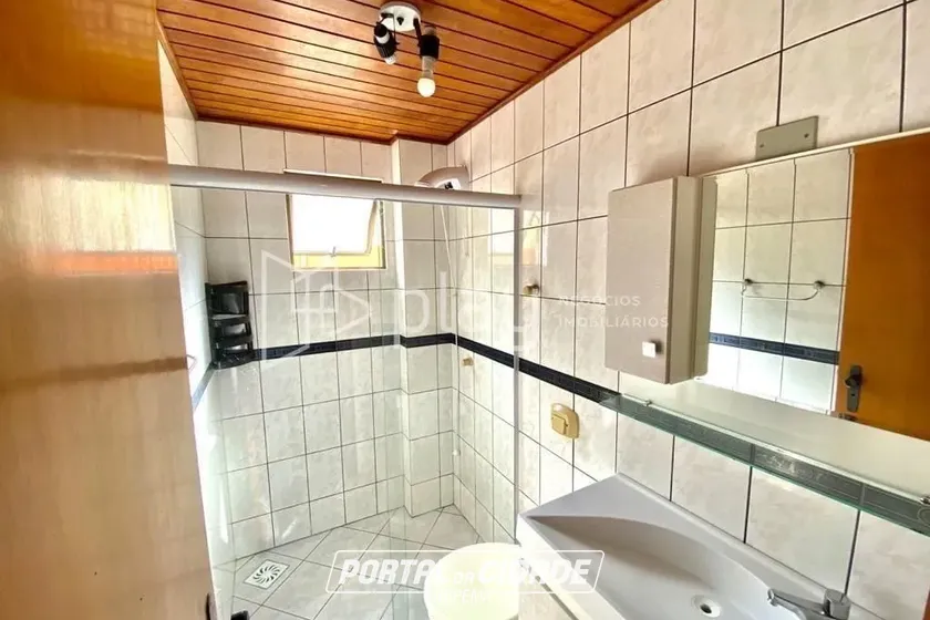 Apartamento &agrave; venda - 104m&sup2; - Meia Praia