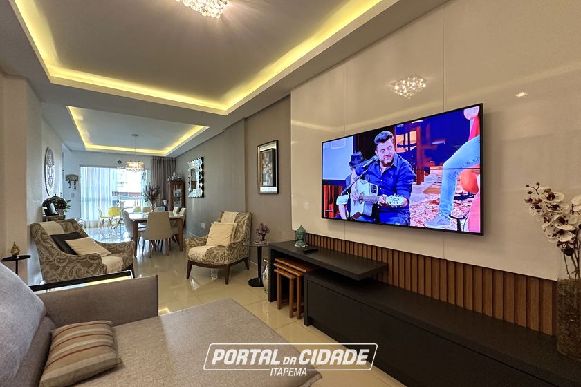 Apartamento &agrave; venda - 122m&sup2; - Meia Praia