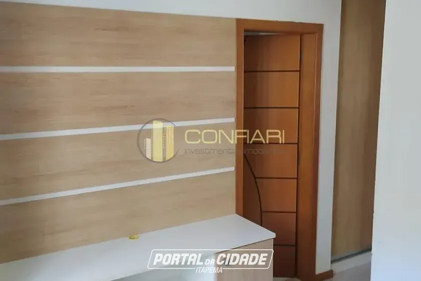 Apartamento &agrave; venda - 95m&sup2; - Meia Praia