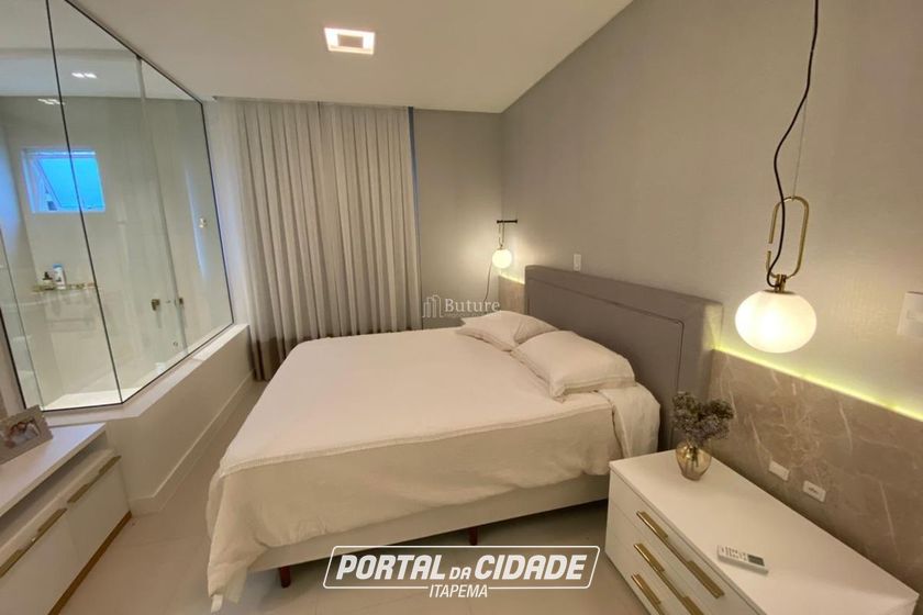 Apartamento &agrave; venda - 141m&sup2; - Meia Praia