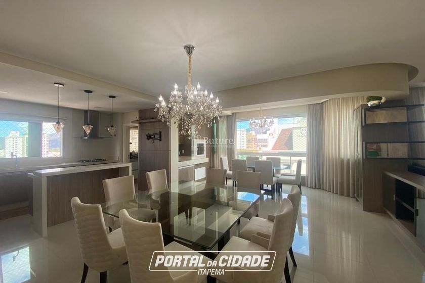 Apartamento &agrave; venda - 190m&sup2; - Meia Praia