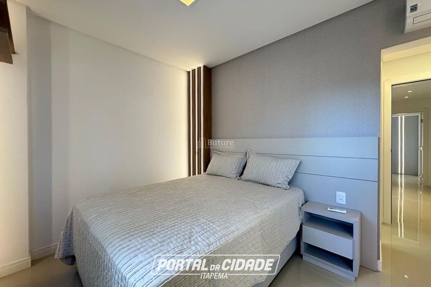 Apartamento &agrave; venda - 167m&sup2; - Meia Praia