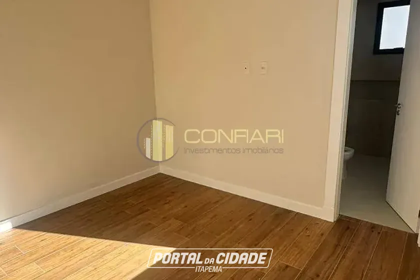 Apartamento &agrave; venda - 182m&sup2; - meia praia