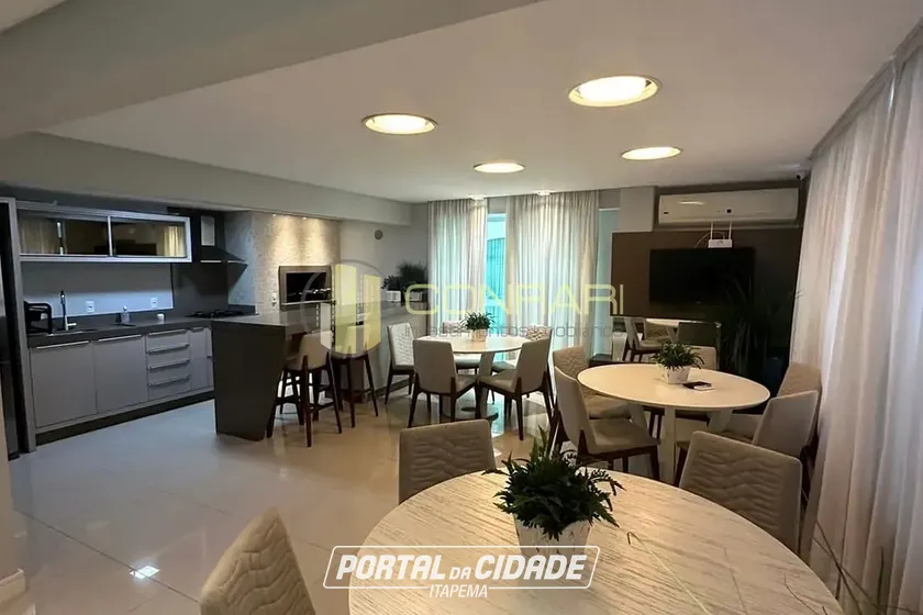 Apartamento &agrave; venda - 129m&sup2; - Meia Praia