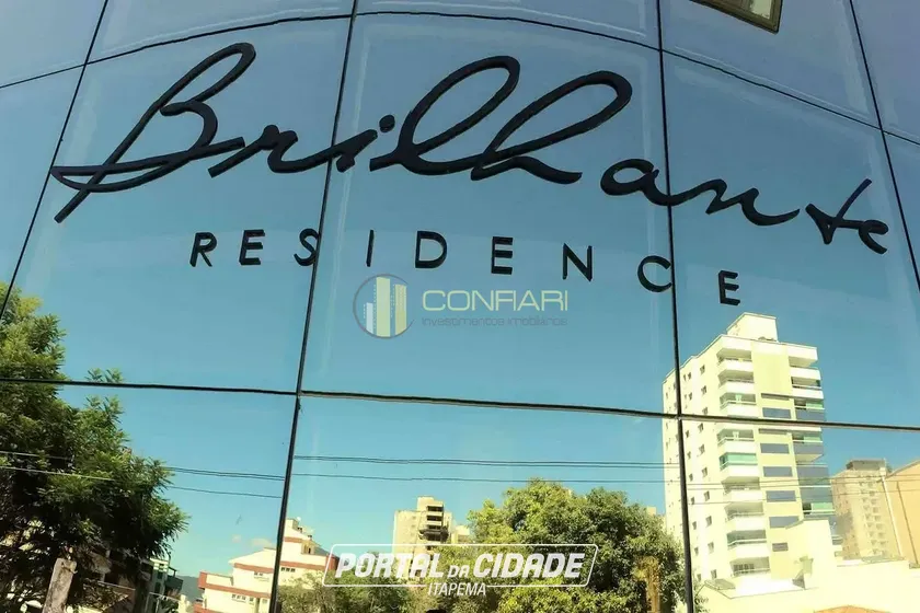 Apartamento &agrave; venda - 87m&sup2; - Meia praia
