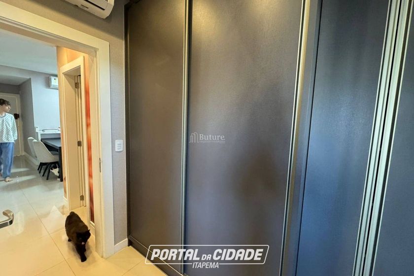 Apartamento &agrave; venda - Meia Praia