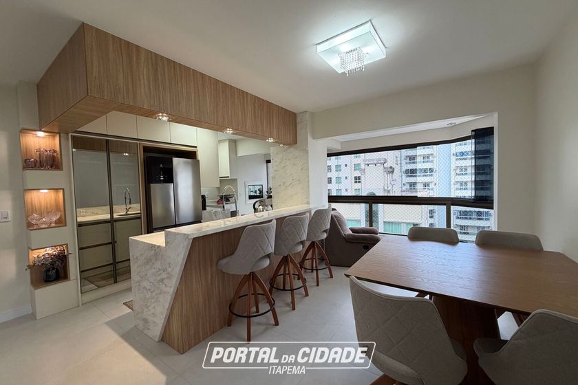 Apartamento &agrave; venda - 109m&sup2; - Meia Praia