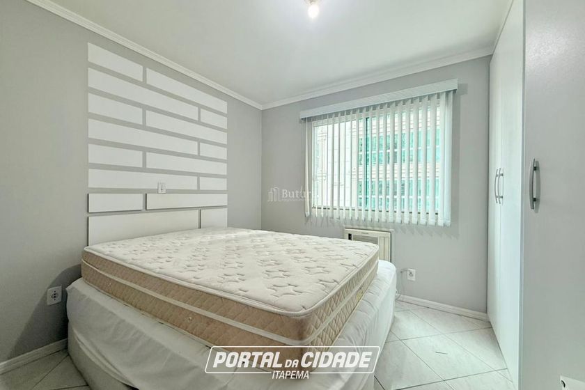 Apartamento &agrave; venda - 107m&sup2; - Meia Praia