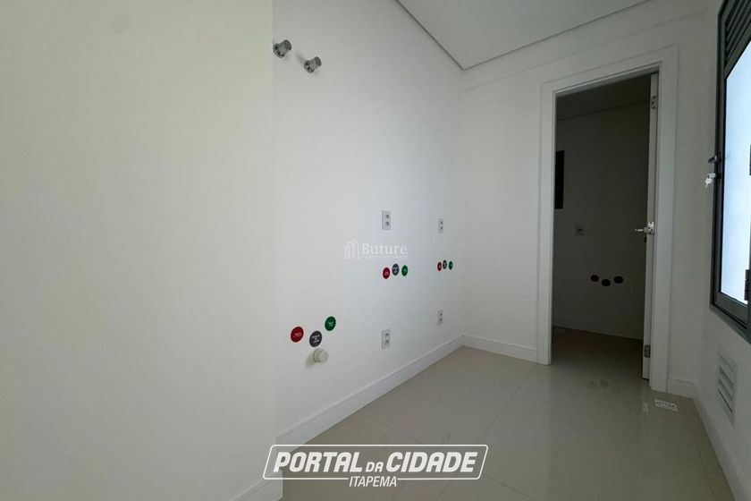 Apartamento &agrave; venda - 171m&sup2; - Centro