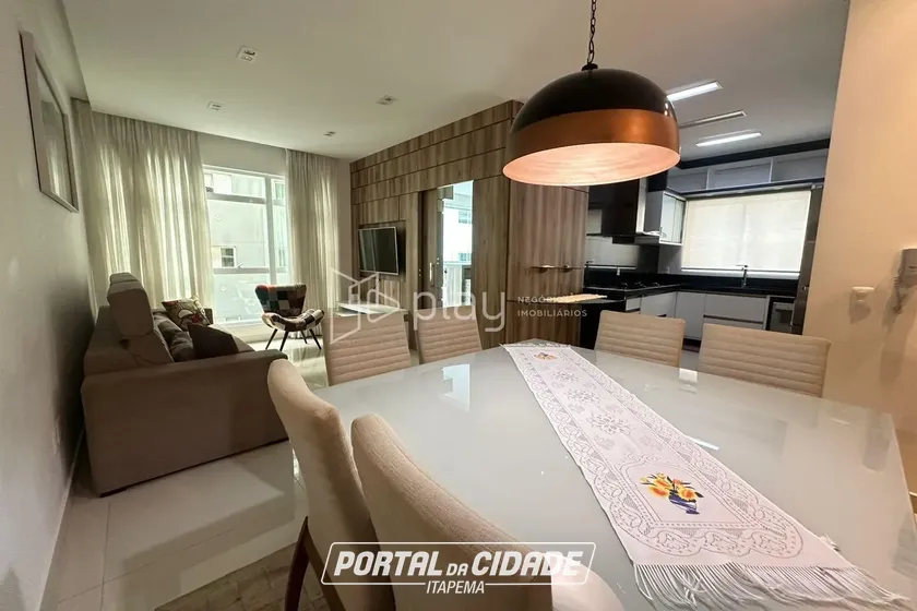 Apartamento &agrave; venda - 134m&sup2; - Meia Praia