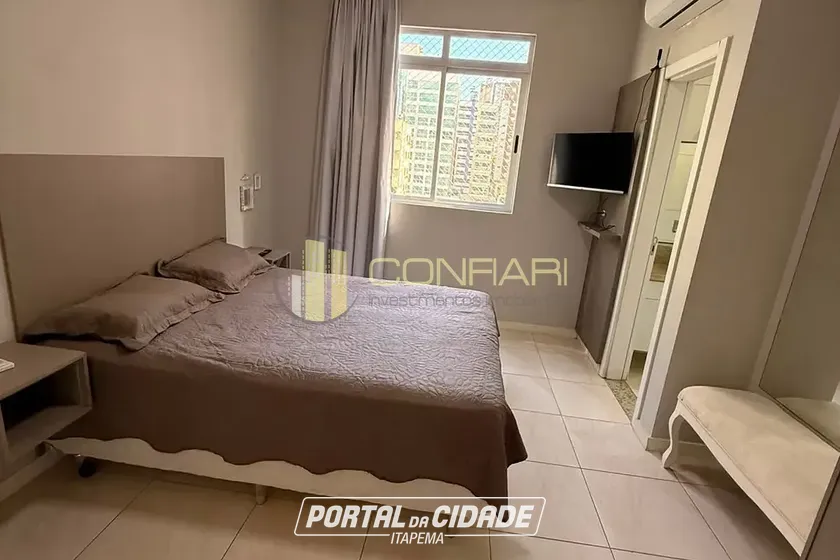 Apartamento &agrave; venda - 154m&sup2; - Meia Praia