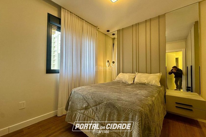 Apartamento &agrave; venda - 127m&sup2; - Meia Praia