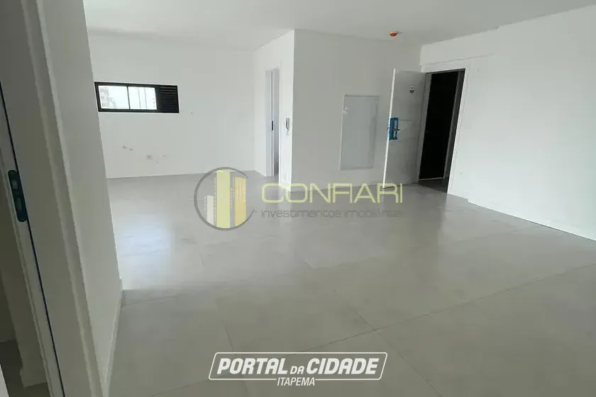 Apartamento &agrave; venda - 133m&sup2; - meia praia
