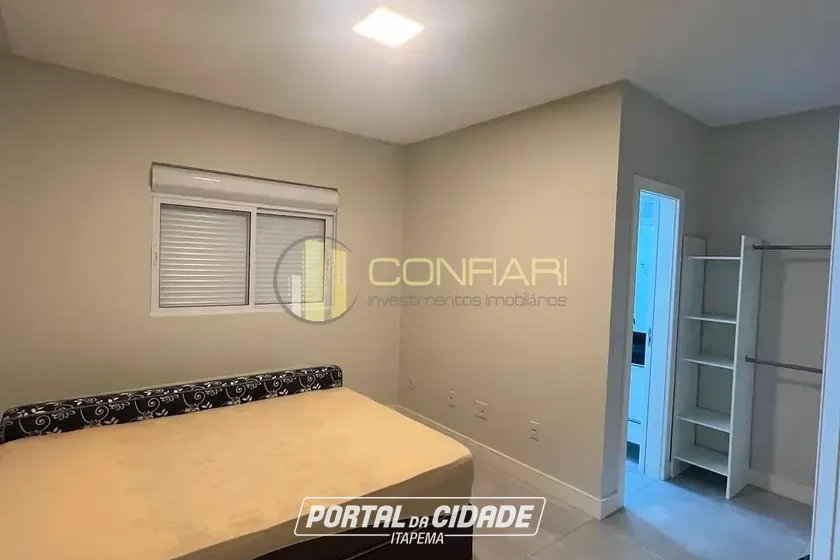 Apartamento para alugar - 180m&sup2; - Meia praia