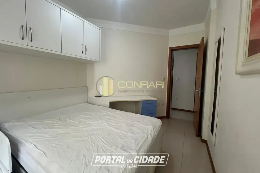 Apartamento para alugar - 106m&sup2; - MEIA PRAIA