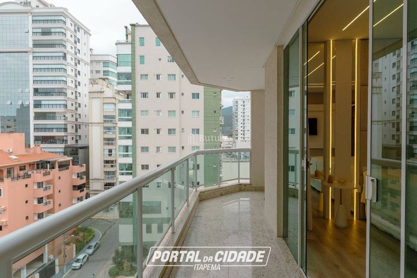 Apartamento &agrave; venda - 447m&sup2; - Centro