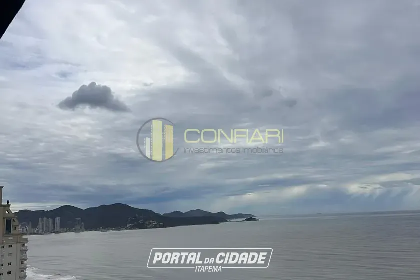Apartamento &agrave; venda - 198m&sup2; - meia praia