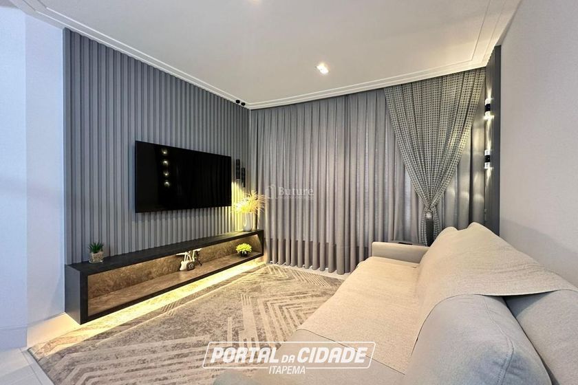 Apartamento &agrave; venda - 129m&sup2; - Meia Praia