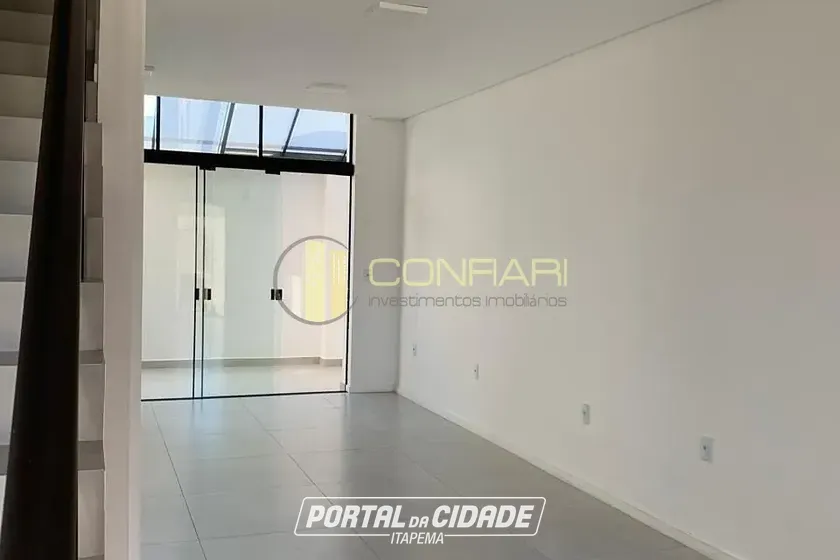Sobrado para alugar - 80m&sup2; - Pereque