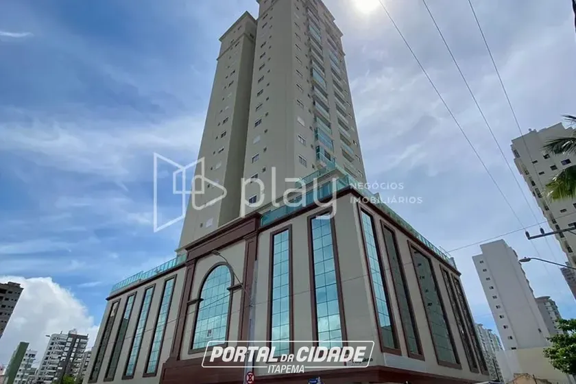 Apartamento &agrave; venda - 80m&sup2; - Meia Praia