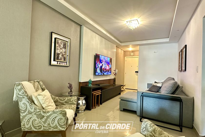 Apartamento &agrave; venda - 122m&sup2; - Meia Praia