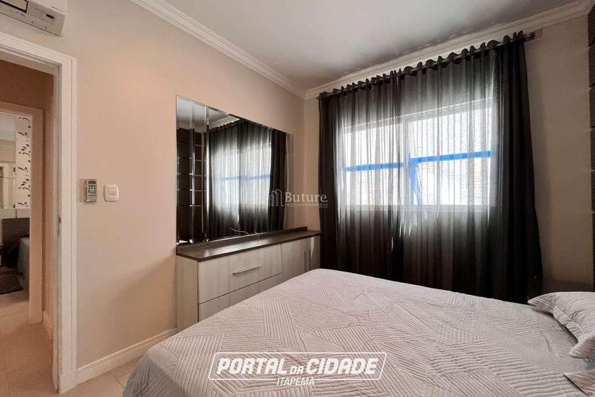 Apartamento &agrave; venda - 194m&sup2; - Meia Praia