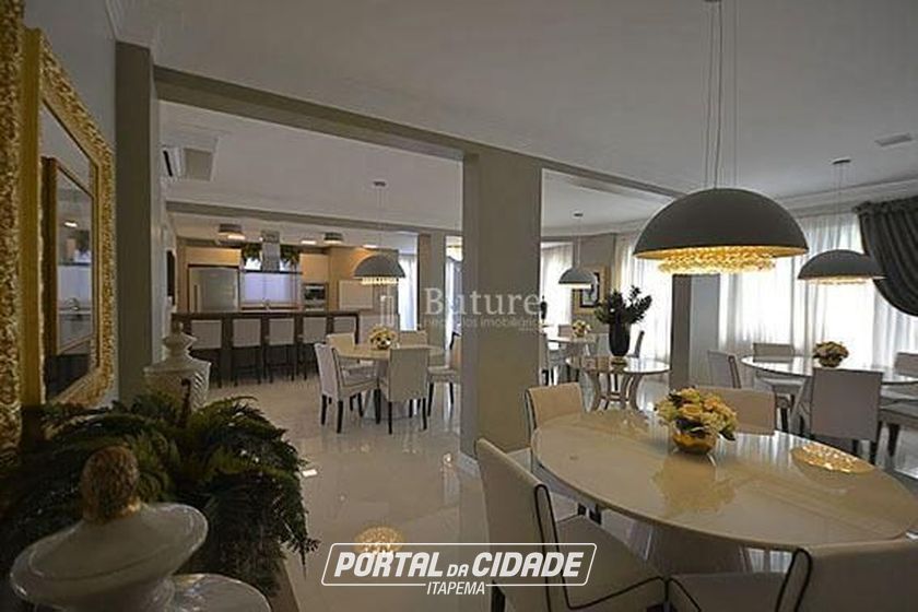 Apartamento &agrave; venda - 128m&sup2; - Meia Praia
