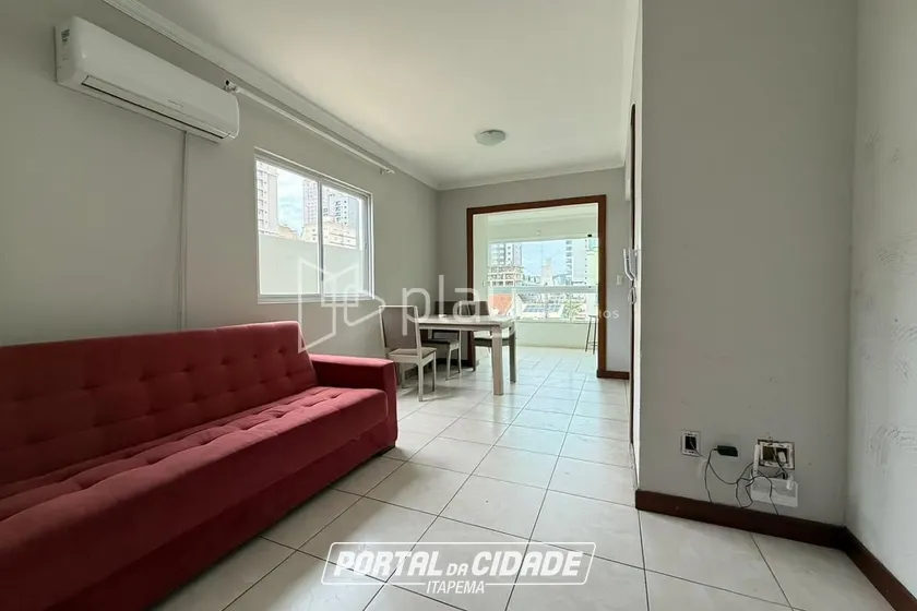 Apartamento &agrave; venda - 100m&sup2; - Meia Praia
