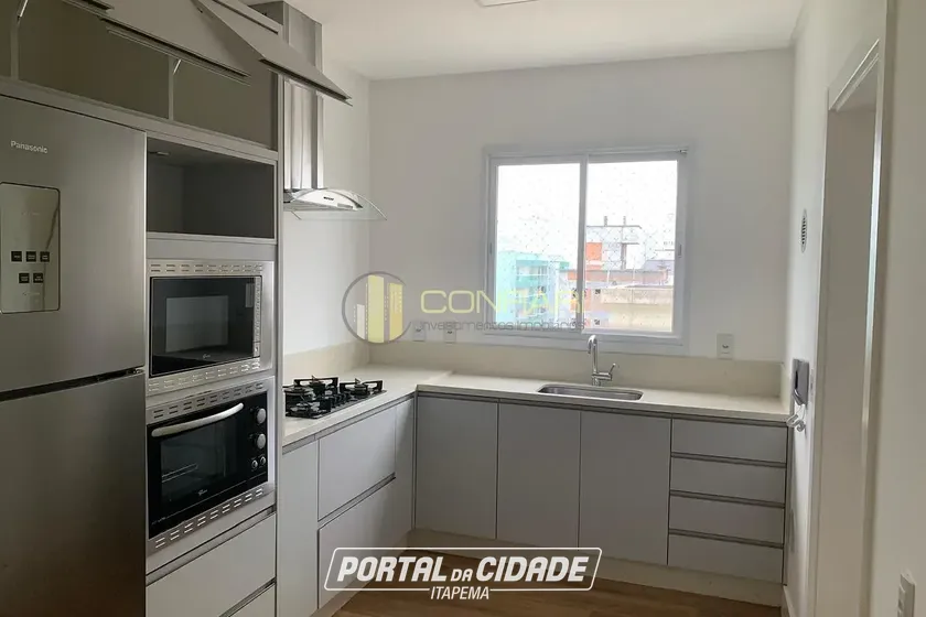 Apartamento para alugar - 182m&sup2; - Meia Praia