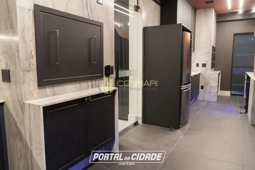 Apartamento &agrave; venda - 135m&sup2; - meia praia