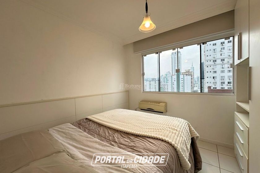 Apartamento &agrave; venda - 165m&sup2; - Centro
