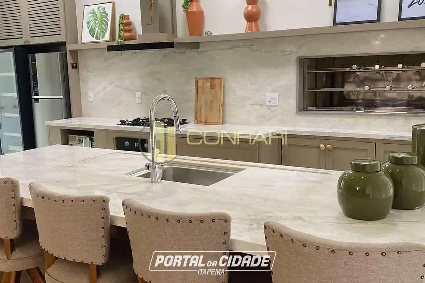 Apartamento &agrave; venda - 164m&sup2; - Meia Praia