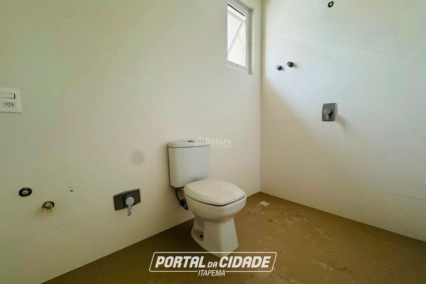 Apartamento &agrave; venda - 166m&sup2; - Meia Praia
