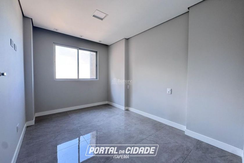 Apartamento &agrave; venda - 145m&sup2; - Barra Sul