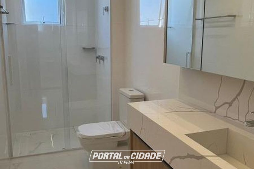 Apartamento para alugar - 160m&sup2; - Meia Praia